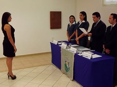 Titulación, un trámite complejo y para muchos engorroso