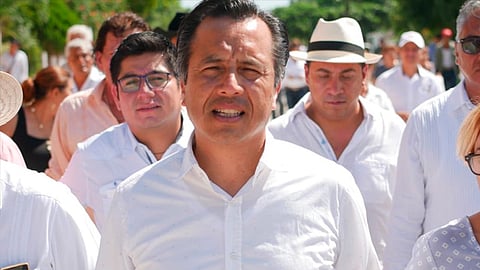 El gobernador electo del estado, Cuitláhuac García no termina de creer en esta versión (Foto:@CuitlahuacGJ)