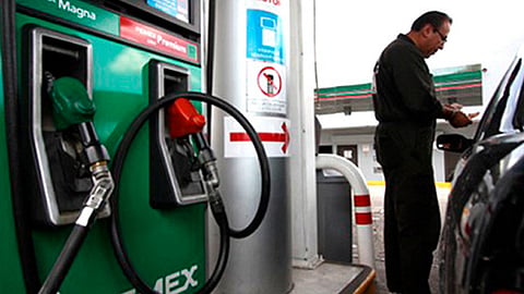 La razón del alto precio, según el análisis, es que la gasolinera de Zacapu es una de las que se ubica a mayor distancia del centro de distribución de combustible más cercano, situado a 96 kilómetros
(Foto: Cortesía)