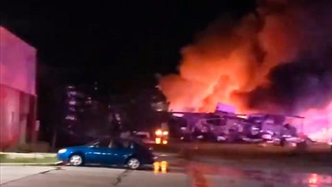 La instalación industrial fue destruida por completo (Foto: captura)