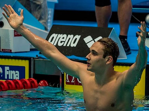 Húngaro rompe récord impuesto por Phelps