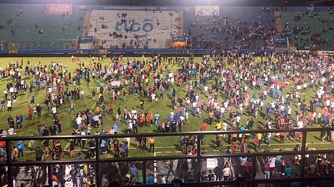 La euforia rebaso los limites antes del encuentro futbolístico (Foto: @SherlyPerez93)