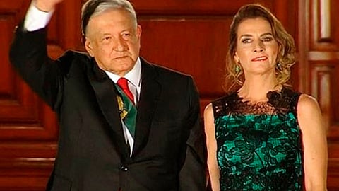 Esto costaron las prendas de Beatriz Gutiérrez para las fiestas patrias