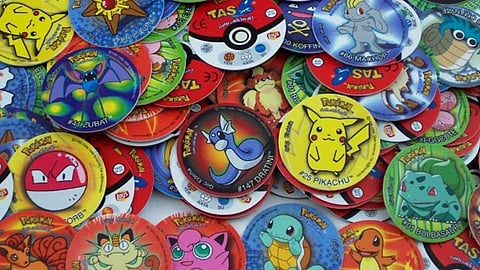 Serán ocho tazos y 12 tarjetas del TCG (Foto: @tusitanrosa)