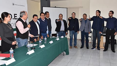 Se hizo la entrega del Cuadro General de clasificación archivística con que contará el instituto político (Foto Cortesía)