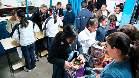Supervisen, constaten, revisen pero sobre todo, dialoguen con ellos, apuntó la esposa de AMLO (Foto: Cortesía)