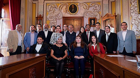 Autoridades, entrenadores, dirigentes de ligas deportivas y atletas, conforman la agrupación (Foto Cortesía)