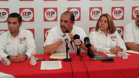 CNTE debe integrarse, asegura Macedo Negrete (Foto: Guadalupe Martínez)