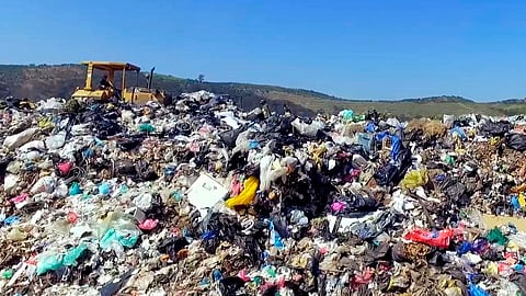 Por no atender especificaciones normativas para la disposición final de residuos se han cerrado rellenos (Foto: gob.mx)