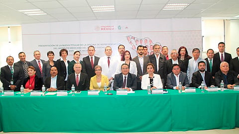 Tener perfiles que han dado gran parte de su vida al Seguro Social nos habla de una enorme lealtad institucional, señaló el director general (Foto: @SriaGral_IMSS)