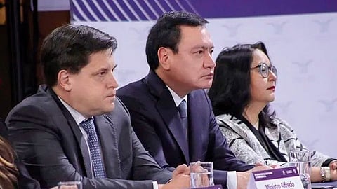 Osorio Chong aseguró que en el gobierno de Enrique Peña Nieto no se ocultó nada (Foto: @osoriochong)