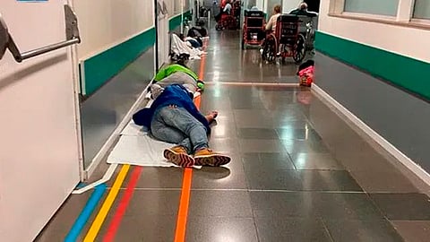 España se encuentra en estado de alarma y fuertes restricciones de movimiento de población (Foto: captura/@Proctologo )