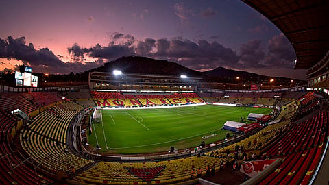 Al parecer, ya comenzaron a hacer los trámites necesarios para que el equipo rojiamarillo cambie de plaza (Foto: Twitter/@FuerzaMonarca)