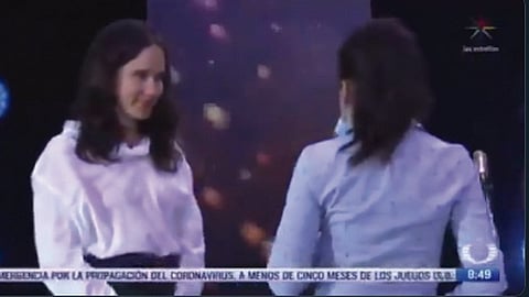 Con mucha emoción, la joven compartió que, a pesar de la agresión, aún puede volver a tocar este instrumento (Foto: captura de video)