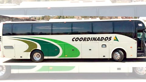 Los indiciados y el autobús serán puestos a disposición de la autoridad correspondiente para llevar a cabo las diligencias de ley (Foto Cortesía)