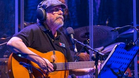 Silvio Rodríguez es uno de los nombres imprescindibles de la música cubana (Foto Twitter: @RaulMojena)