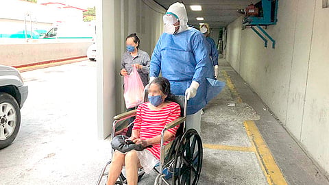 Entre los pacientes recuperados está la señora María, de 89 años, con diabetes mellitus e hipertensión, estuvo internada 17 días (Foto Cortesía)
