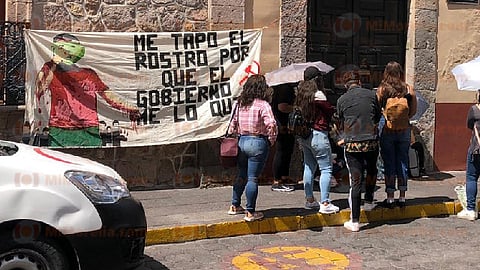 El viernes 12 de junio, fueron recibidos por Antonio Matriz Estrada, presidente de la Comisión de Educación del Congreso Local (Foto: Cynthia Arroyo)