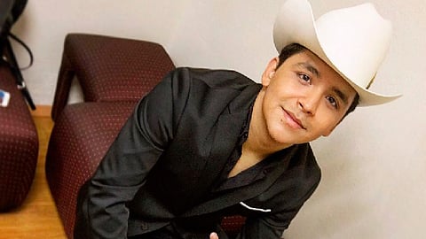 Al parecer no es la primera vez que Christian Nodal compra algunas joyas de esta tienda (Foto Facebook: Christian Nodal)