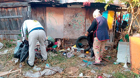 Habían diferentes desechos orgánicos e inorgánicos que el propietario de la misma, recogió para llevarlos a su vivienda (Foto Cortesía)