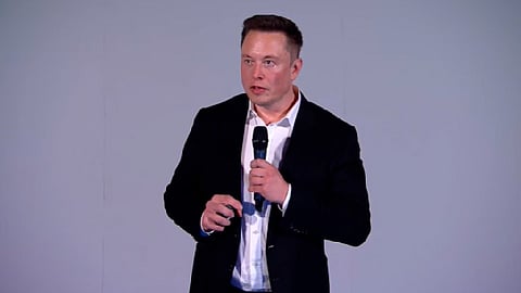 Musk busca permitir que los humanos se "fusionen" con la inteligencia artificial, dando a la gente inteligencia sobrehumana (Foto: fotograma YouTube/
Neuralink)
