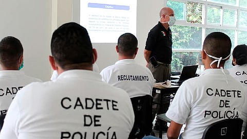 Bajo los estándares del Programa Rector de Profesionalización, por un periodo de 5 meses, un nuevo grupo de hombres y mujeres se capacitan (Foto: Cortesía)