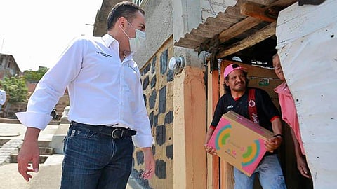 El programa fue creado para asegurar la ingesta diaria de nutrientes de las personas infectadas y familias vulnerables, indicó Carlos Herrera (Foto Cortesía)