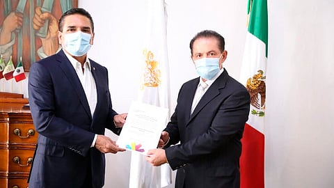 Carlos Río Valencia es egresado y profesor de la Facultad de Contabilidad y Administración de la UMSNH (Foto: cortesía)