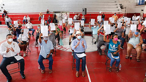 El programa busca contribuir a que una mayor cantidad de familias de escasos recursos cuenten con títulos de propiedad que les brinden seguridad y certeza jurídica (Foto Cortesía)