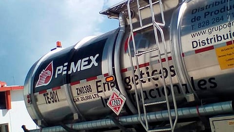 El bloqueo de los maestros de la CNTE inició desde el pasado 2 de octubre en la comunidad de Caltzontzin, municipio de Uruapan (Foto: FB/saul.dominguez.93)