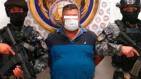 Fue detenido en Celaya (Foto: @FGEGUANAJUATO)