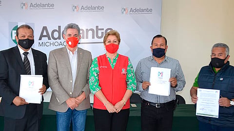 Jesús Hernández reconoció el trabajo que suman al partido y los conminó a abonar en los trabajos que se encomienden (Foto Cortesía)