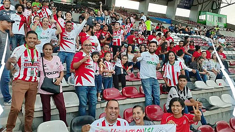 Los gobiernos locales determinarán la capacidad de ingreso a los estadios (Foto: FB/Club Necaxa)