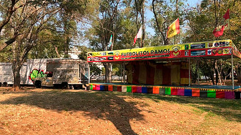La instalación de los vendedores inició en las inmediaciones del bosque "Cuauhtémoc" (Foto: Cynthia Arroyo)