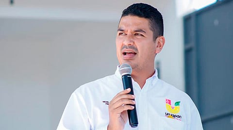 El progreso se refleja con obras y servicios que llegan a los habitantes que más lo necesitan, afirmó el alcalde ante beneficiarios (Foto Cortesía)