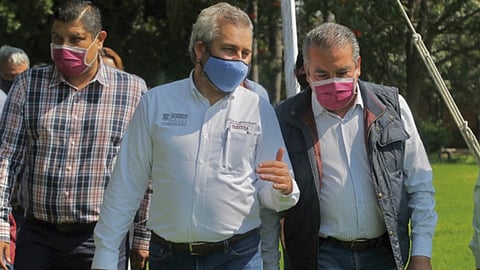 El diputado local acompañó a Raúl Morón en la reunión que sostuvo con enlaces de los 24 distritos de Michoacán (Foto: cortesía)