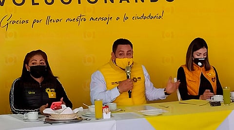 Víctor Manríquez explicó que, conforme a sus estatutos, cada partido tiene marcada una ruta interna para el periodo de precampañas (Foto: Sayra Casillas)