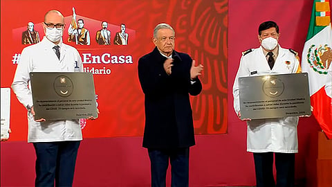 Zoé Robledo, director general del Seguro Social, señaló que una forma de reconocimiento y agradecimiento al personal de salud es la vacuna contra Covid-19 (Foto Cortesía)