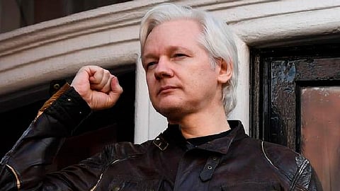 La defensa del australiano Julian Assange pedirá la libertad bajo fianza de su cliente (Foto Twitter:
@FonsiLoaiza)