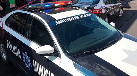 Los elementos de la Policía de Morelia y unos socorristas locales acudieron a la escena para atender la emergencia (Foto: RED-113)