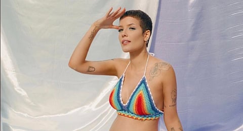 No se habló sobre quién es el padre del bebé (Fotos: @samdameshek - Instagram Halsey)
