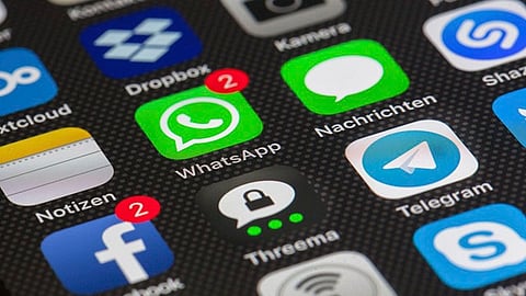 Los usuarios de WhatsApp reportaron que no podía mandar ni recibir mensajes (Foto: pixabay)
