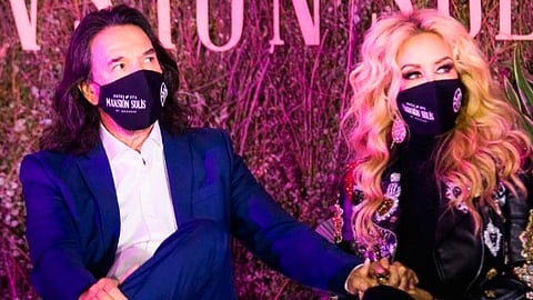 Indicó que seguir cuidando nuestra salud por medio del uso del cubrebocas es una señal de respeto a los que se han ido en esta pandemia (Foto Instagram: @MarcoASolis)
