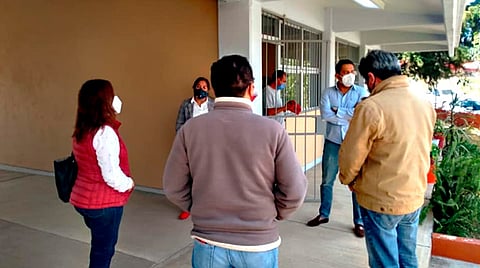 Reactivar las escuelas de nivel básico dependerá del comportamiento que tenga la pandemia en las próximas vacaciones (Foto: Héctor Ayala Morales)