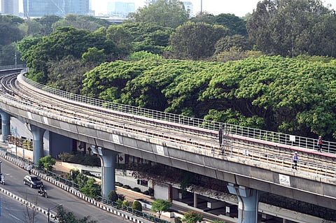 Metro track