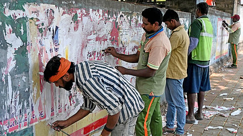 Representational image.
The Municipal Corporation of Delhi (MCD) has removed a total of 6.40 lakh posters, banners, hoardings, and small boards across its 12 zones.