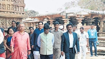 TS Chief Justice Alok Aradhe and other high court judges at Ramappa temple