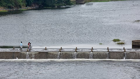 Kanniyakumari witnessed continuous rain through Friday and Saturday, with Nagercoil experiencing intense downpour on Friday night.