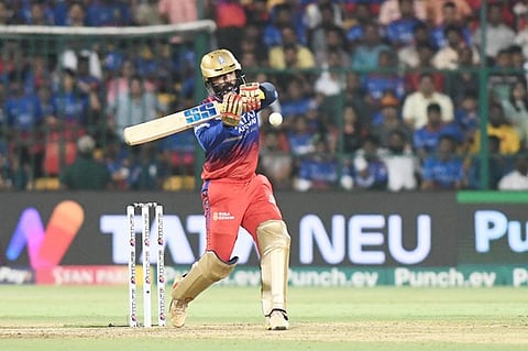 Dinesh Karthik playing a shot in the match between RCB and SRH in Bengaluru (Photo | Express)