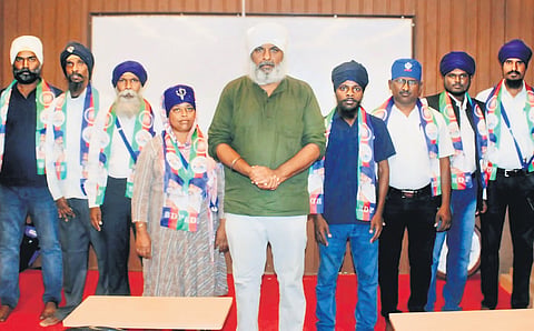 The Bahujan Dravida Party (BDP) candidates along with
their party founder Jeevan Singh in Thoothukudi